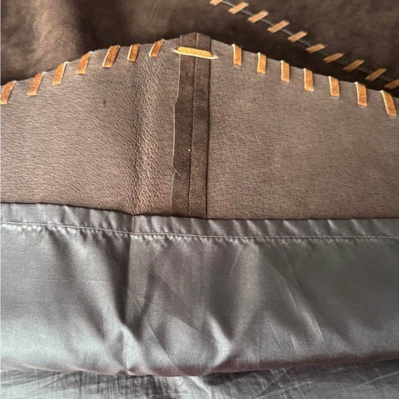 💥HOST PICK💥 Vintage Retro Tristan & Iseut Brown Suede Skirt, Stitch Detailing 💥 - Picture 10 of 15